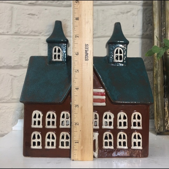 Farmhouse Barn Tea Light Votive Candle Holder Large Primitive NWT - Picture 3 of 7